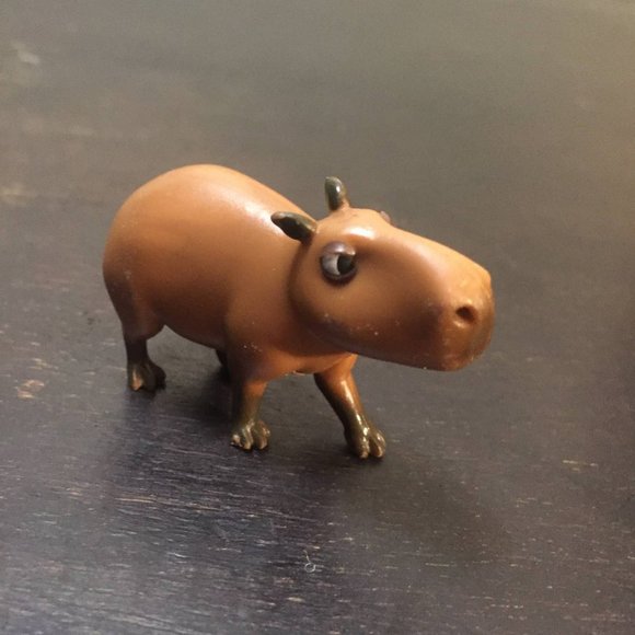 Other - Jeff The Brown Animal Action Figure Toy